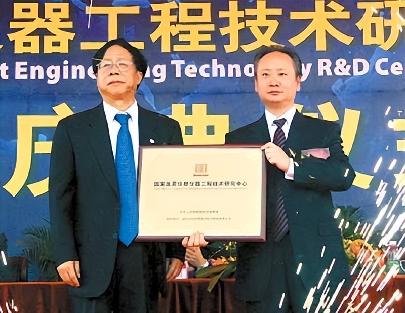 湖南新首富徐航：一天狂赚3.27亿，两年身家暴涨1030亿