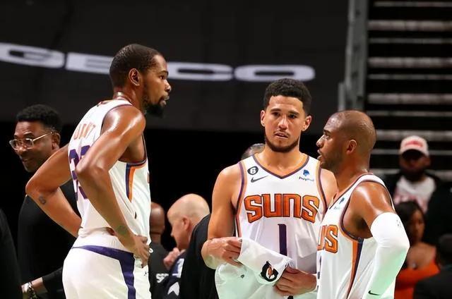 布克首轮打森林狼场均,布克首轮最新数据