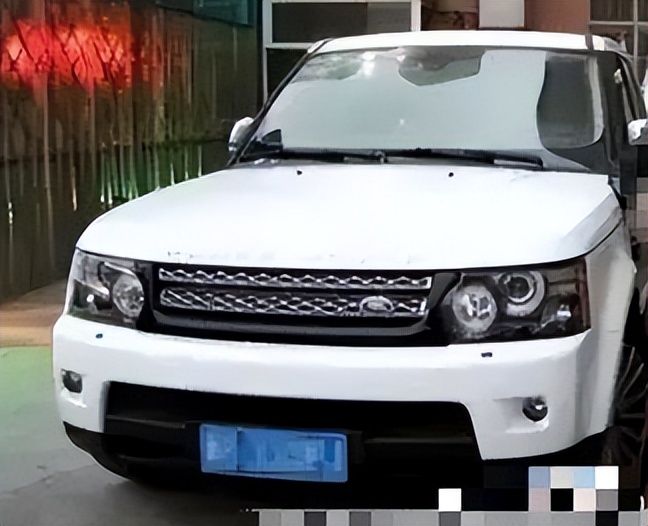 资本弃子唐嫣：获罗晋宠爱用四万手机壳，穿假货得罪苏芒遭封杀