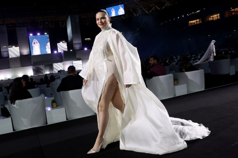 利马超模发福维密走秀视频,维密超模利马全集