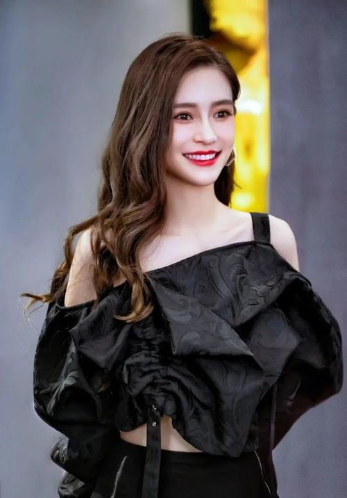 长得不好看却能红一塌糊涂的女星,惊艳荧屏却退圈的7位女星