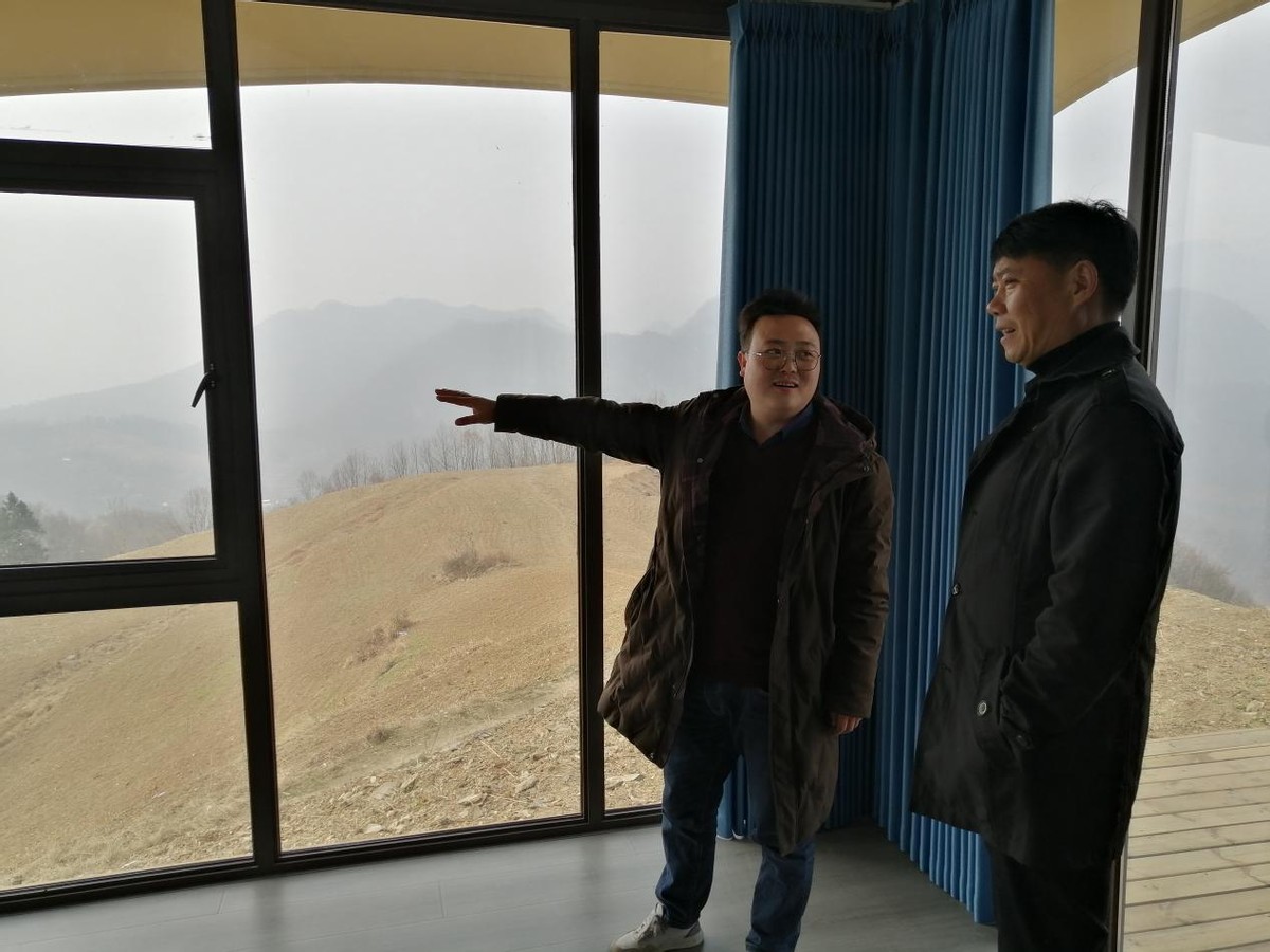 安康市老科协赴岚皋县圣世金铂桑园基地开展“科技之春”宣传活动