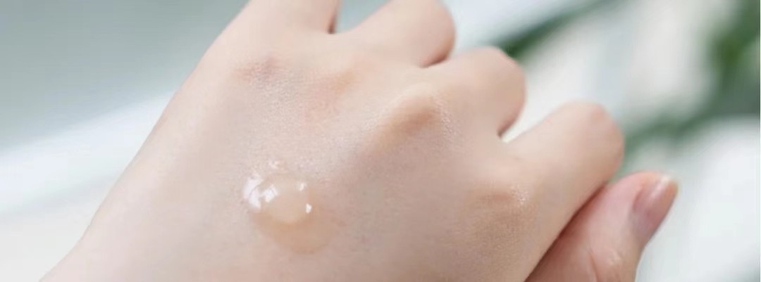 精华不是越贵越好四款超值国货,回购n次的大牌精华盘点