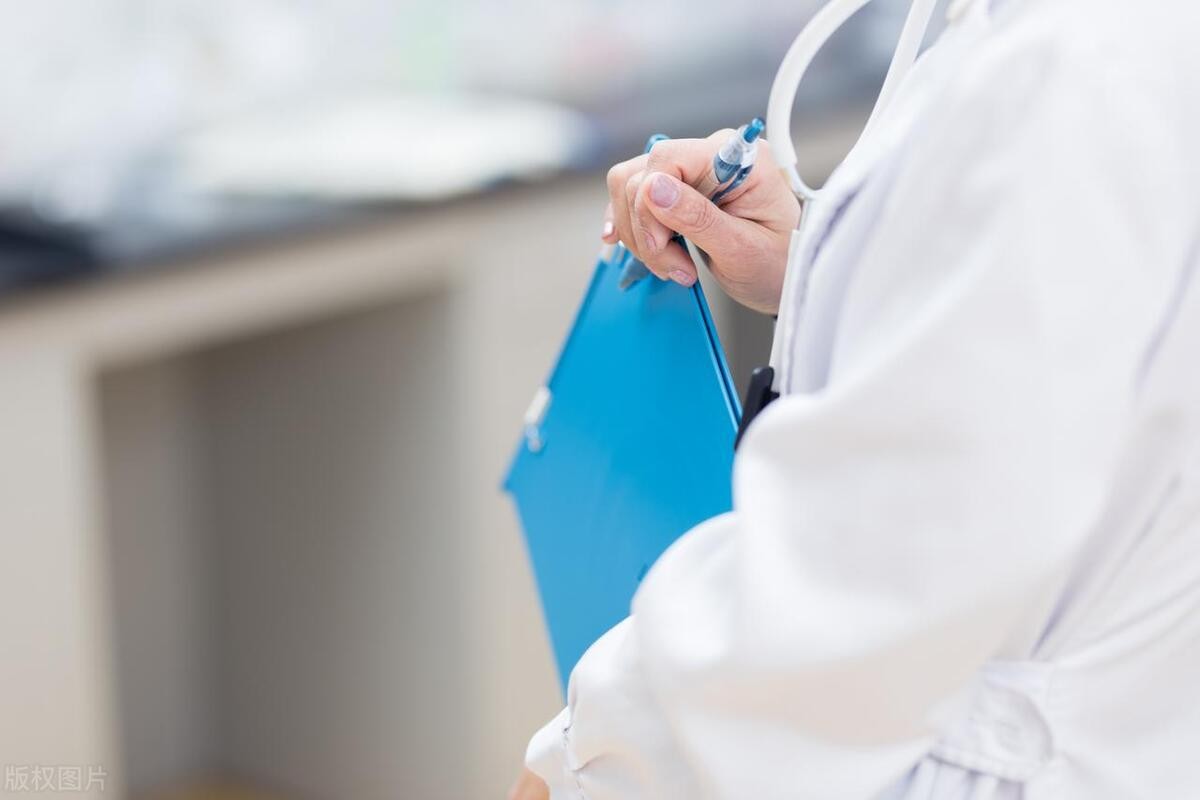 *处私**分泌物的6种变化，出现这3种颜色赶紧和他一起就医！