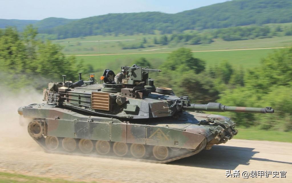 大波波喜提二手M1坦克，遥远的东方有人很眼馋：我的货啥时到？