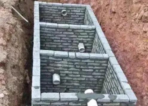 农村化粪池最好买什么样子的,农村化粪池十年不用掏具体尺寸