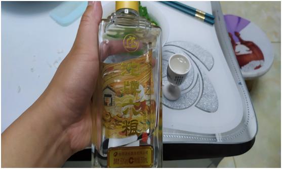 一喝酒就脸红的人能不能练出酒量,喝酒时脸红的人酒量好