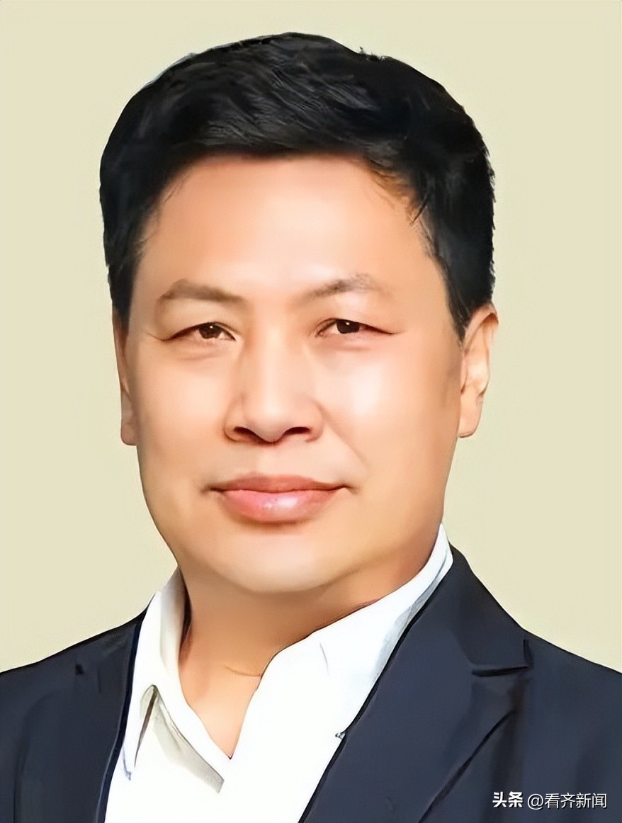 榻愰綈鍝堝皵琛℃按绉佺珛楂樹腑,榻愰綈鍝堝皵琛℃按楂樹腑