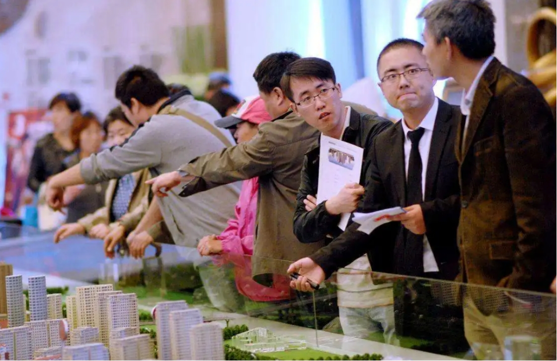 房贷利率下调后利率都是多少,房贷利率下调到4.25%的人怎么办