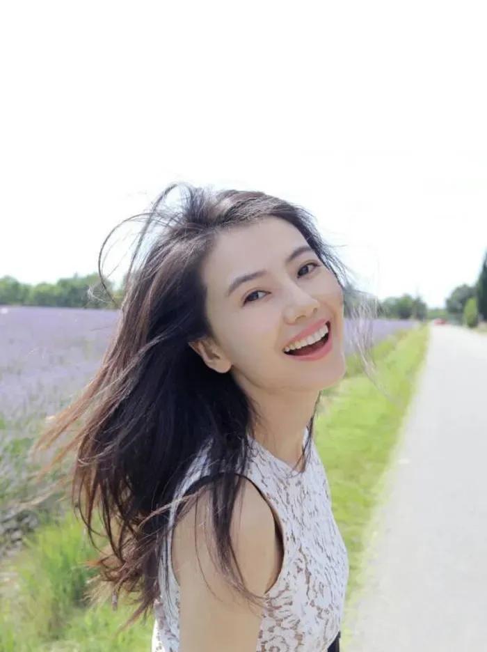 和美女房东同居的日子「四十五」