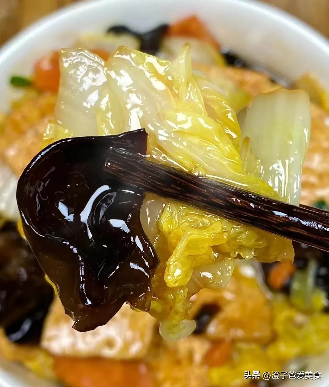 已阳返阴的老人要怎么补充营养,阴虚火旺的老人要吃哪些食物