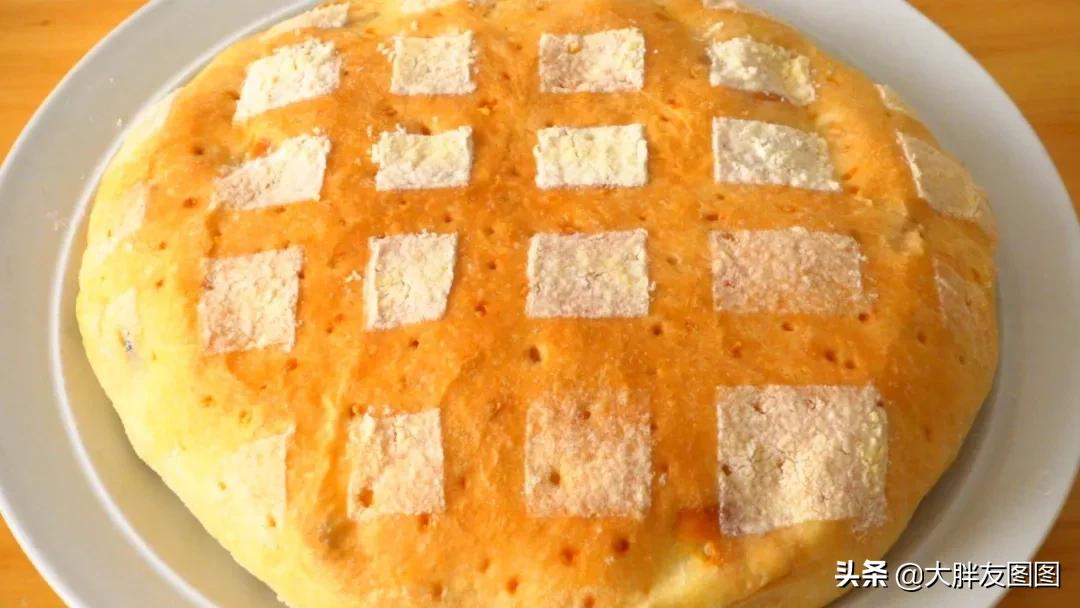 高筋面粉做面包不用厨师机,没有厨师机怎么做全麦面包