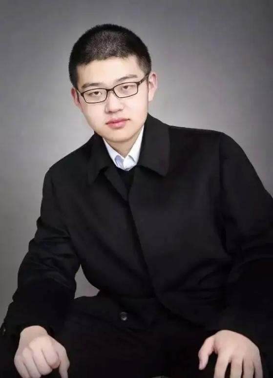 十八岁男孩高考失利要跳楼,2015高考跳楼事件