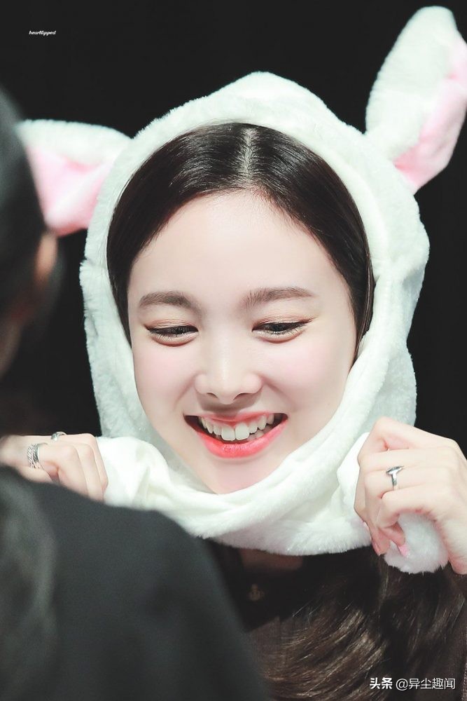 漂亮的兔牙圆脸女明星,十大兔牙的女明星