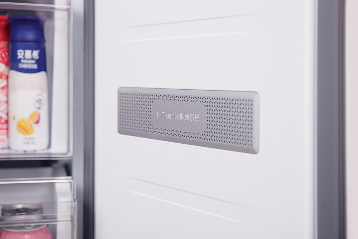 超薄平嵌式冰箱tcl,美的458和tclt9超薄冰箱哪个好