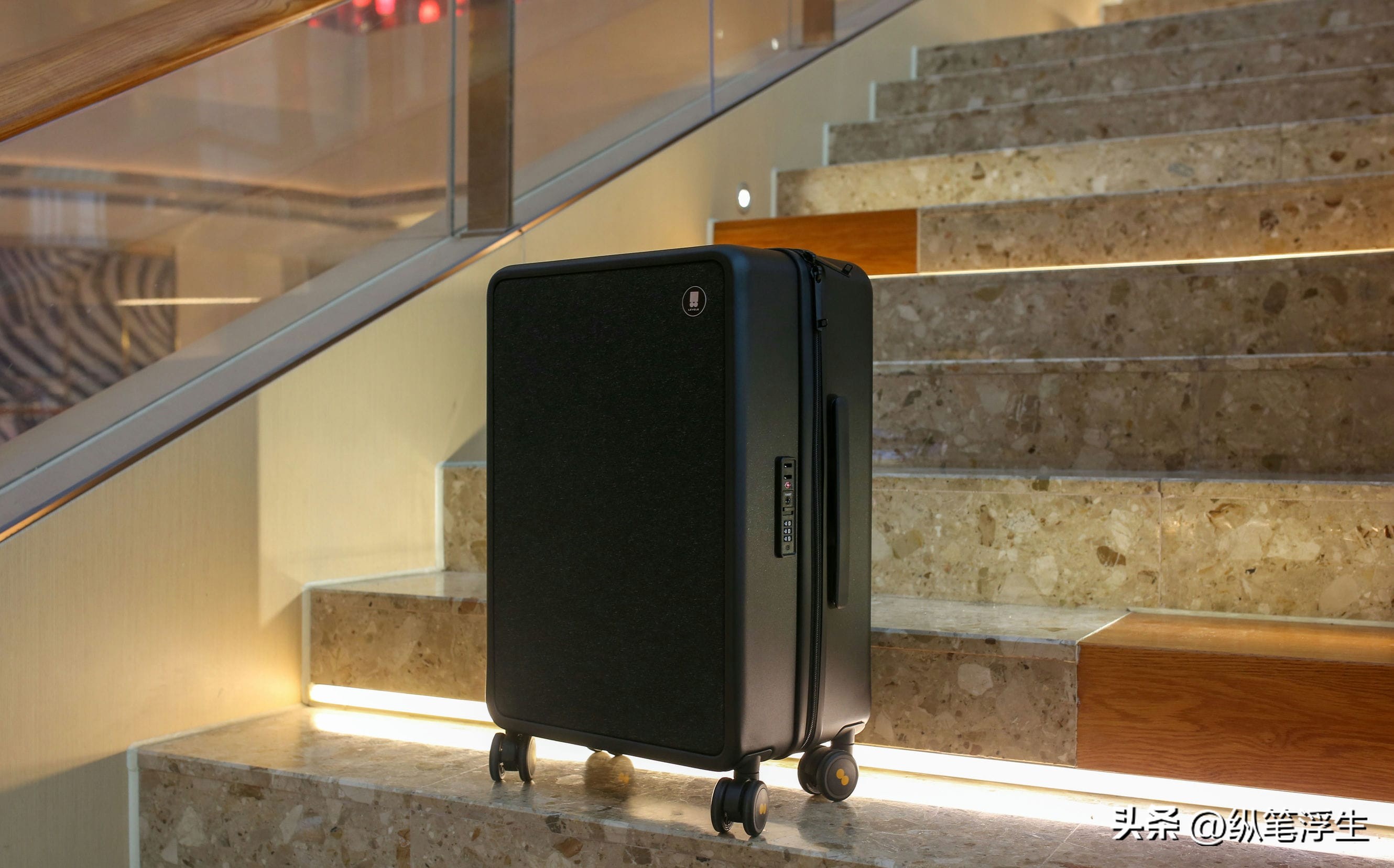 8号地平线拉杆箱推荐,地平线8号城市脉搏系列价格