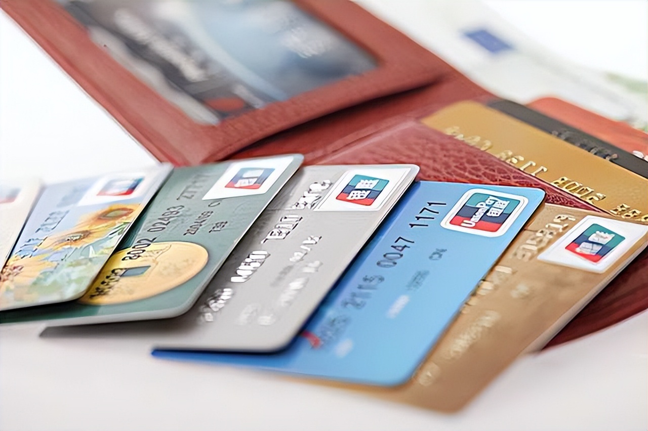 欠信用卡4年还没还怎么办,欠信用卡的钱6年没还了会怎样