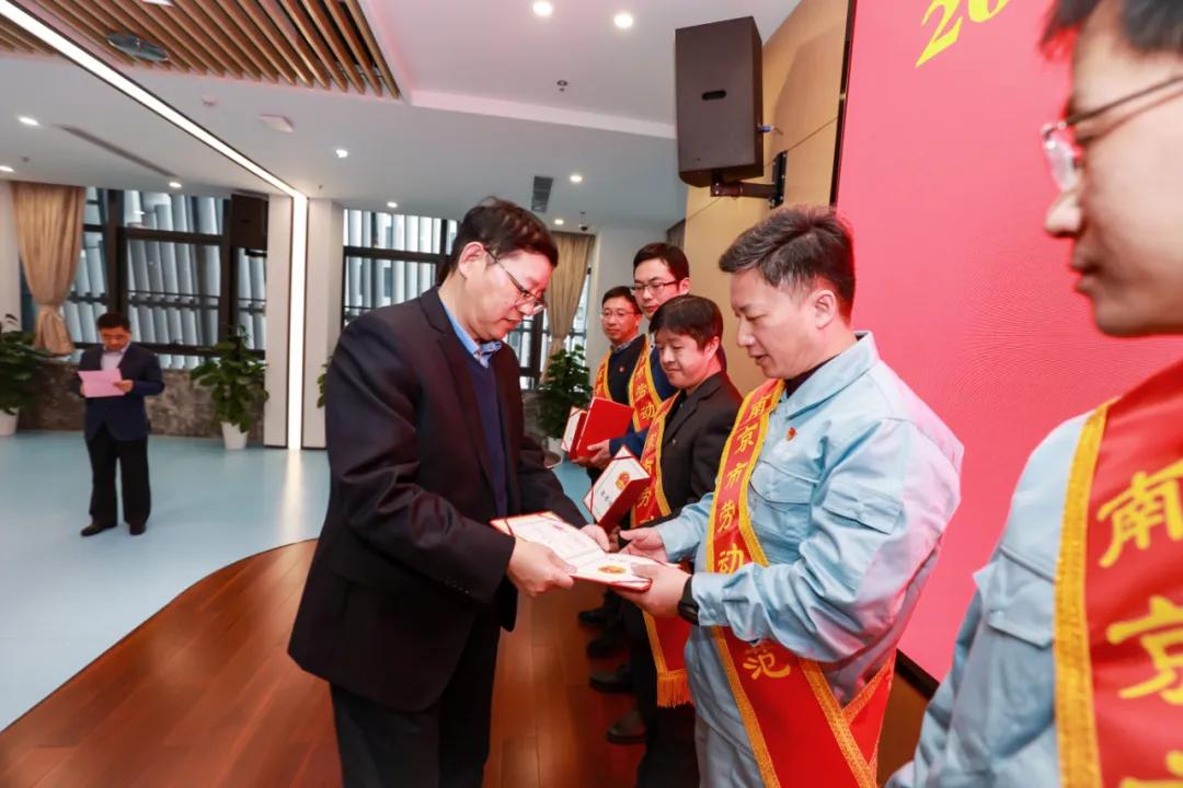 他们是最可爱的人原版,他们是最可爱的人英文版