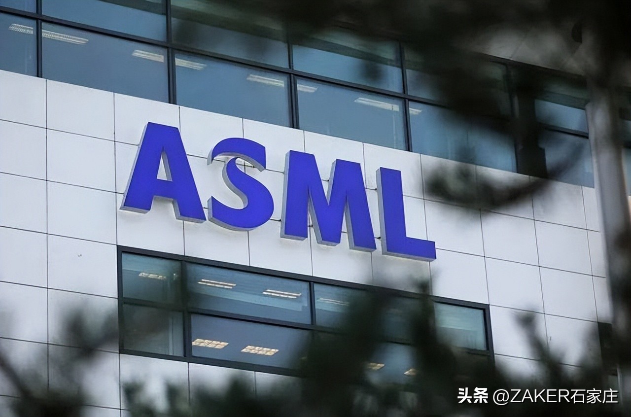 早新闻11.24|开这种车上路，交警必查！适老化改造托起“稳稳的幸福”；事关个人养老金，银保监会发布通知