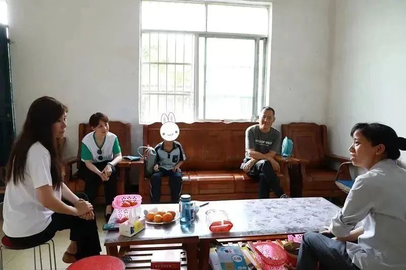 走访广西贫困家庭的视频,走访残疾学生家庭记录