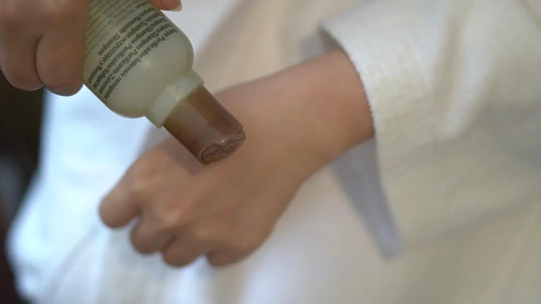 油头掉发适合的洗发水,油头发用什么洗发水好用