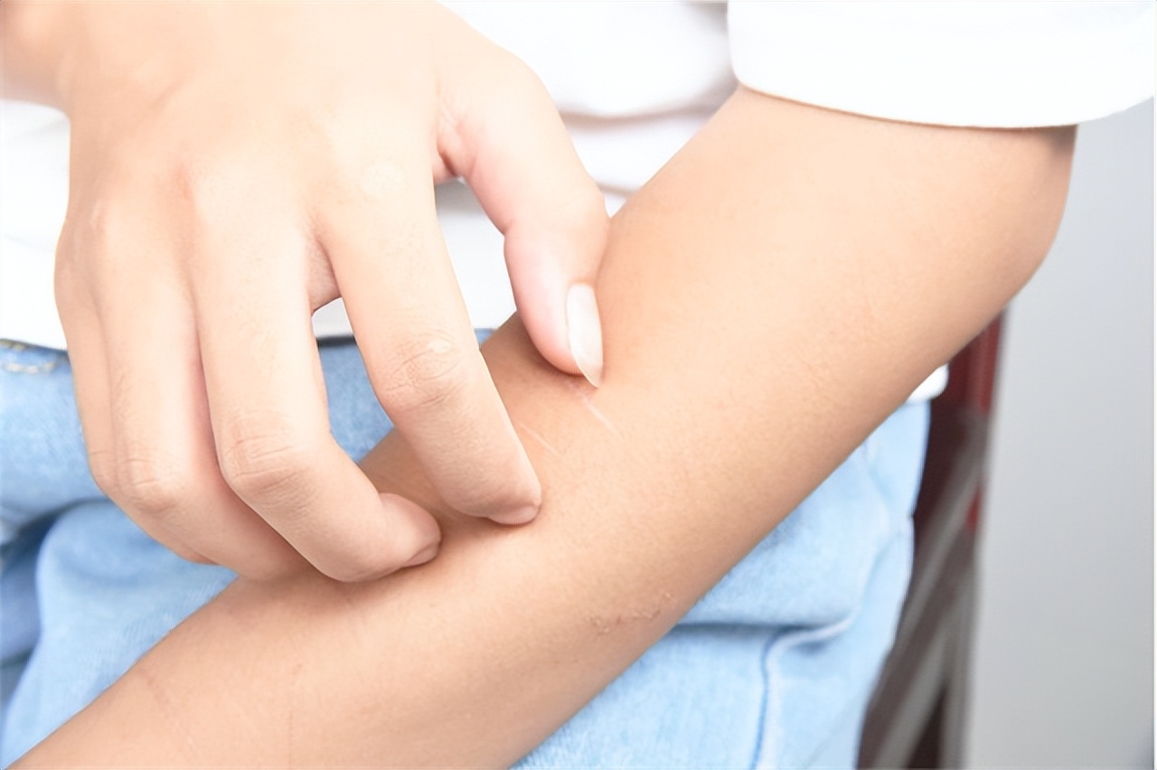 几毛钱的维生素b2治好病,高血压人可以一直吃维生素b2吗