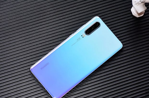 荣耀八用了三年能卖多少钱,荣耀八值得买的配置