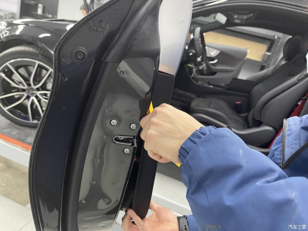 奔驰c43amgcoupe内饰改装,奔驰c43旅行版改装大包围