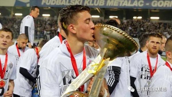 杜尚弗拉霍维奇现在在哪个俱乐部,杜尚弗拉霍维奇实况数据2024