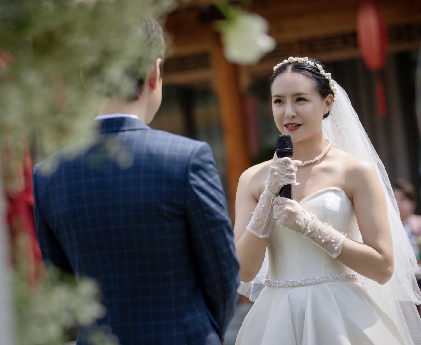 娱乐圈十大甜蜜婚礼亲吻,娱乐圈十对明星夫妻婚礼