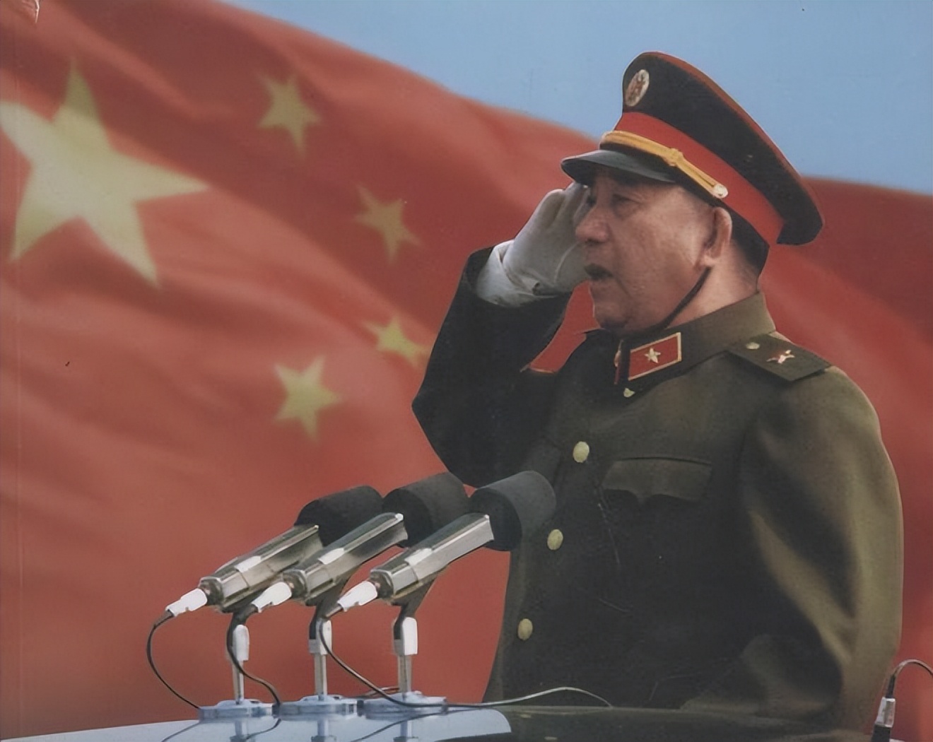 1964年，陈毅笑对*基伟秦**说：作为你半个老丈人，我给你换个岗位吧