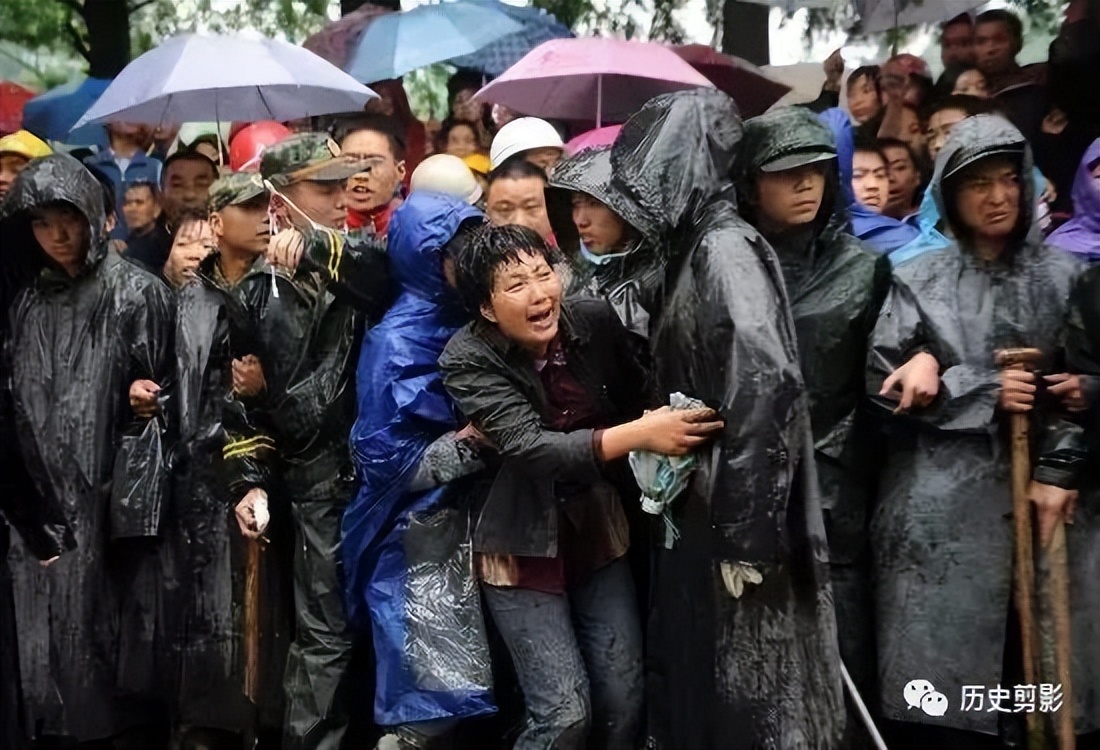 汶川地震十大催人泪下的照片,汶川地震12周年这些照片让人泪目