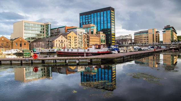 世界最富有的国家卡塔尔和卢森堡,卡塔尔和新加坡哪个国家富有