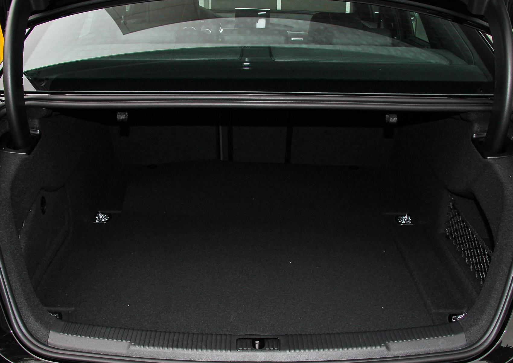 奥迪s6有48v轻混吗,搭载48v轻混的油耗会低点吗