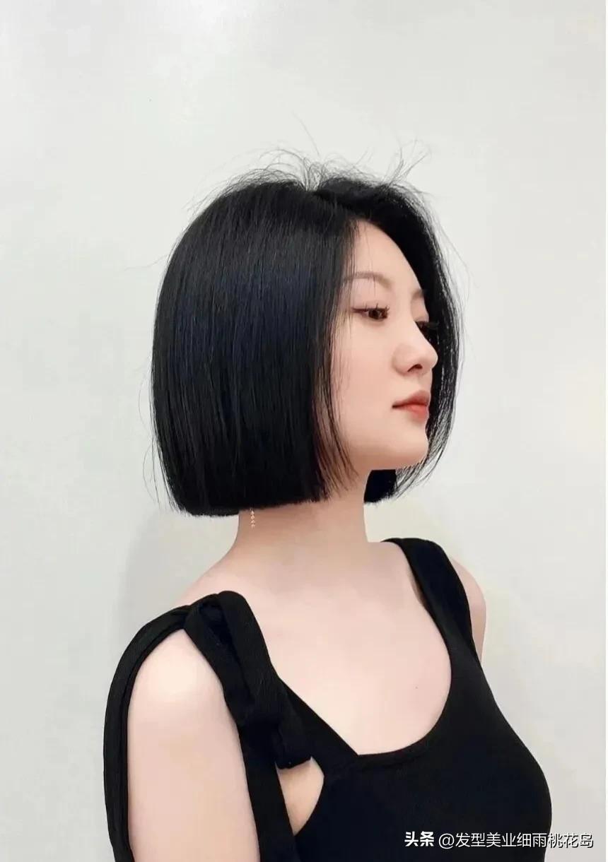 女生一刀切短发怎么吹,高级层次感短发