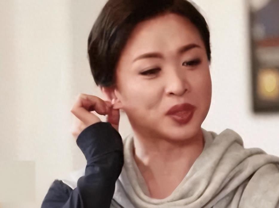 金星被问：做了变性手术后，他会无法抗拒和女人一起洗澡吗？