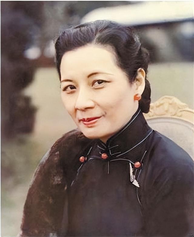宋美龄去武当山,宋美龄去武当山游玩