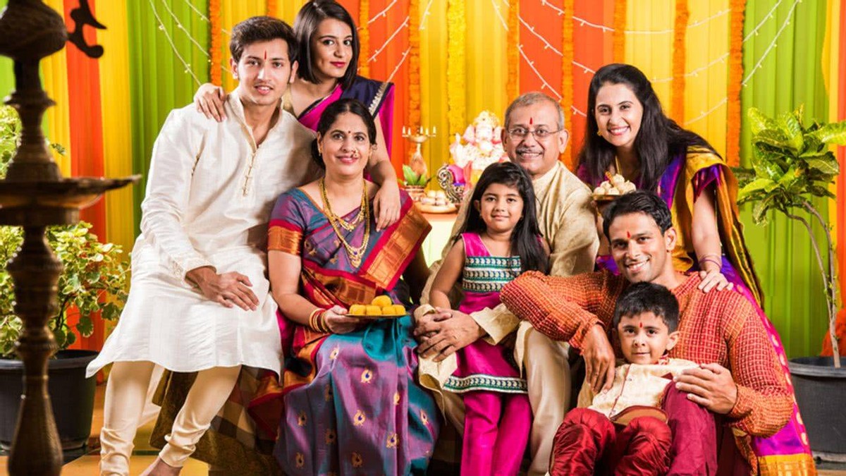 黑发在欧洲是最尊贵的发色,红发外国人的发色