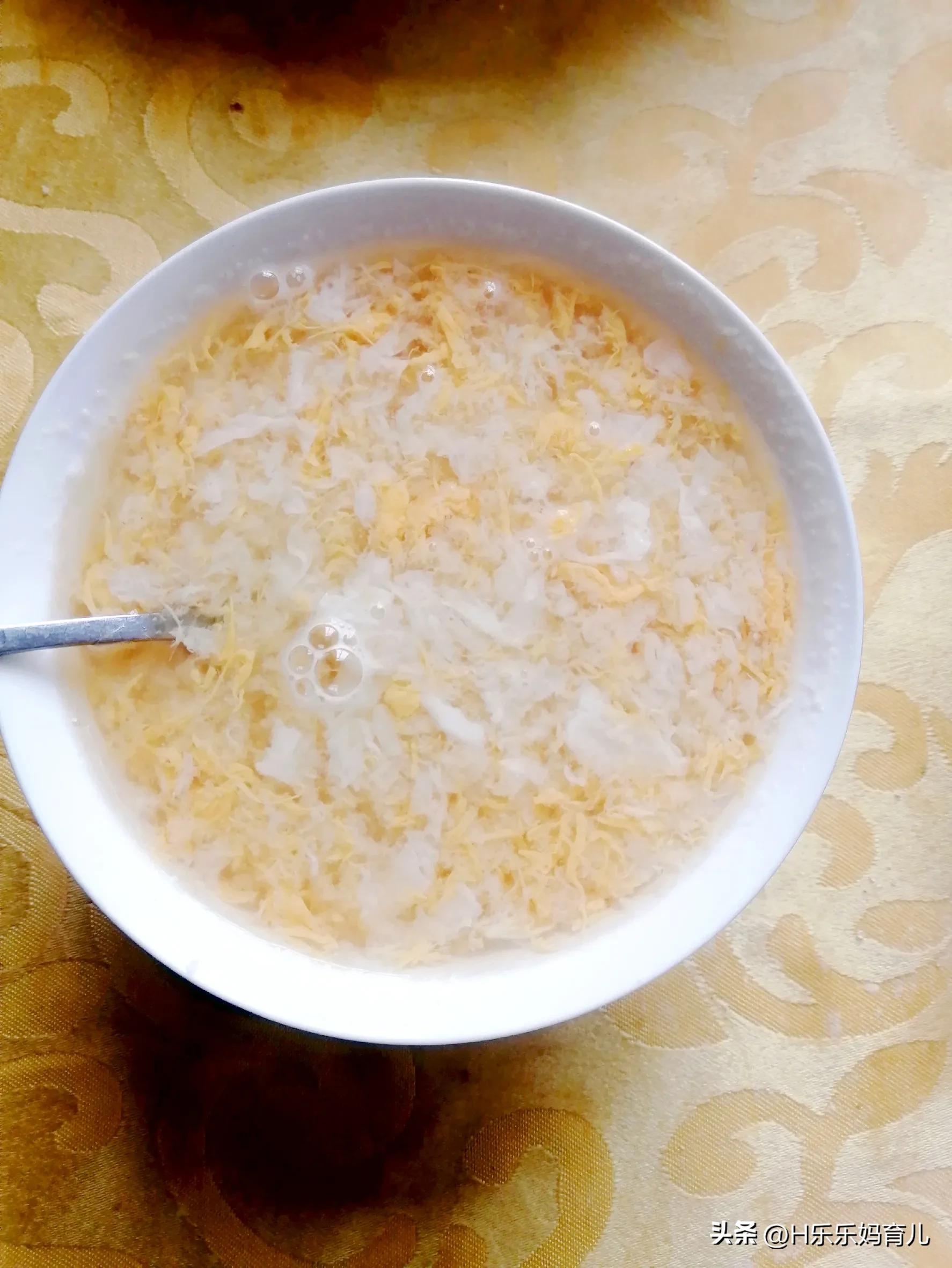 婴幼儿吃鸡蛋过敏的症状,婴儿对鸡蛋过敏怎么样迅速解决