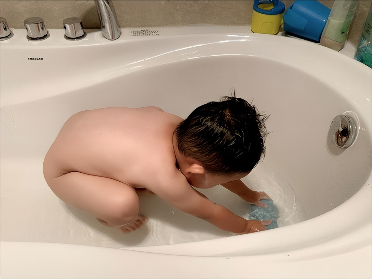 奥特朗即热式电热水器测评,奥特朗f15h-z70c即热式电热水器