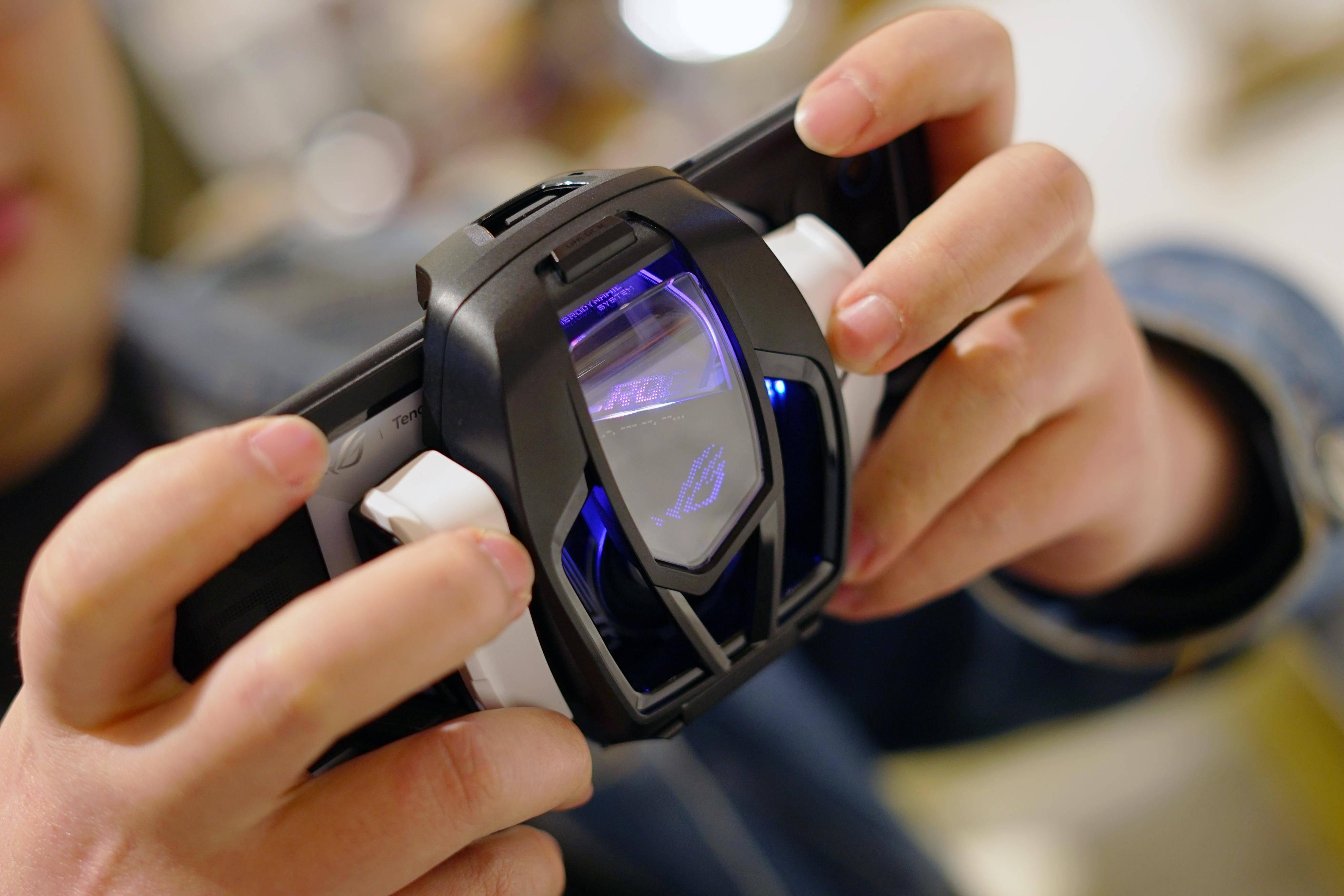 大型手游平民用什么手机好,重度游戏党买什么游戏手机比较好