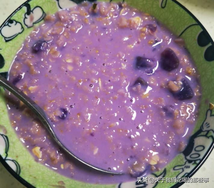 别再给孩子吃这三种早餐了,最伤孩子的几种早餐吃法