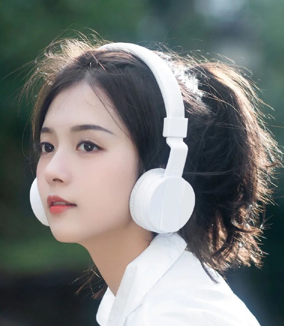 听下雨的歌曲,关于下雨时想你的歌