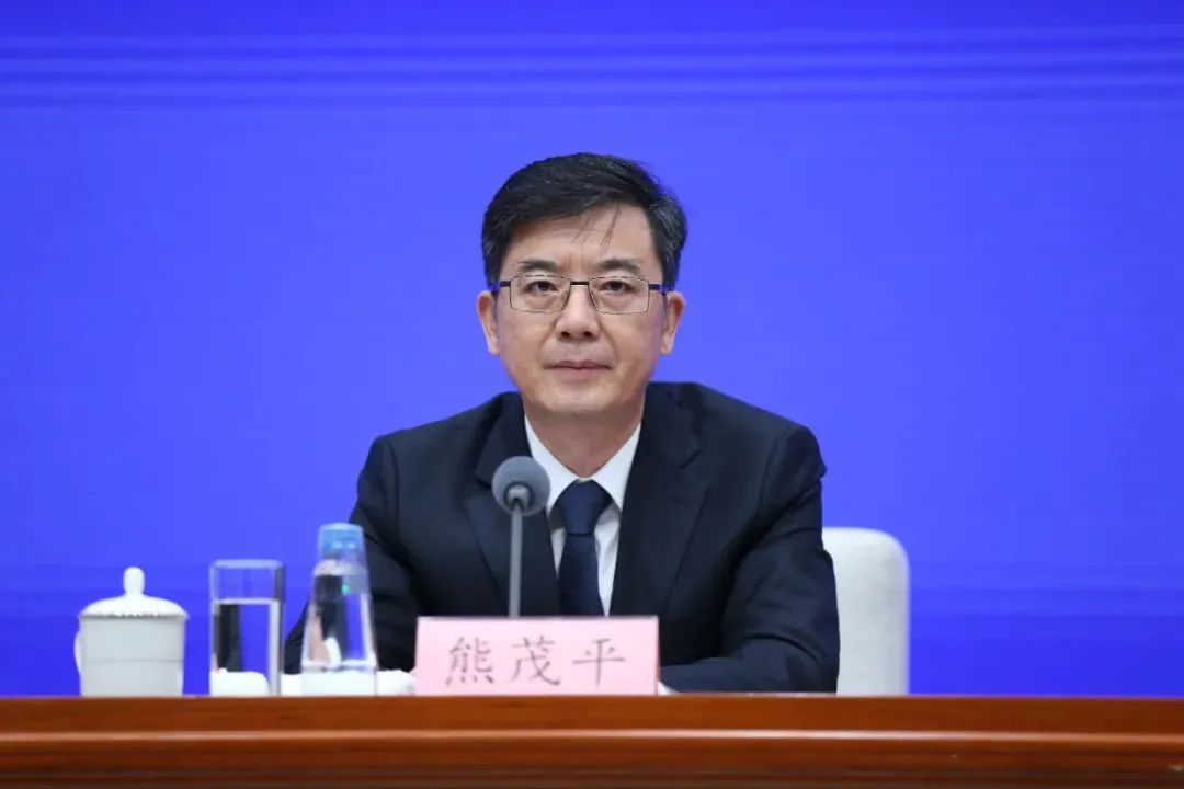 全国三个副省级地级市市委书记,十四个副省级城市市委书记