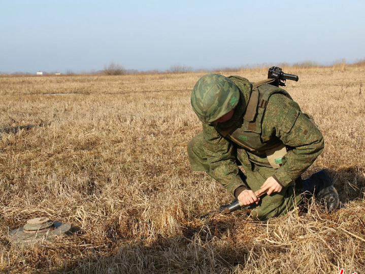 “天价防雷靴”坑惨测试员，印军告企业行骗，为何被判原价付款？