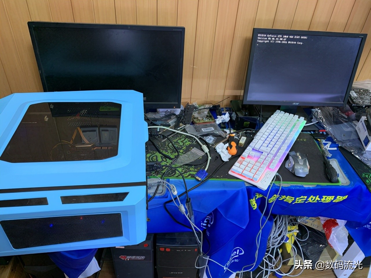 电脑频繁黑屏是显卡坏了还是,老板说电脑坏了怎么回复