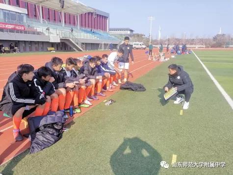 山师二附中足球队夺冠,山师附中足球队成绩排名