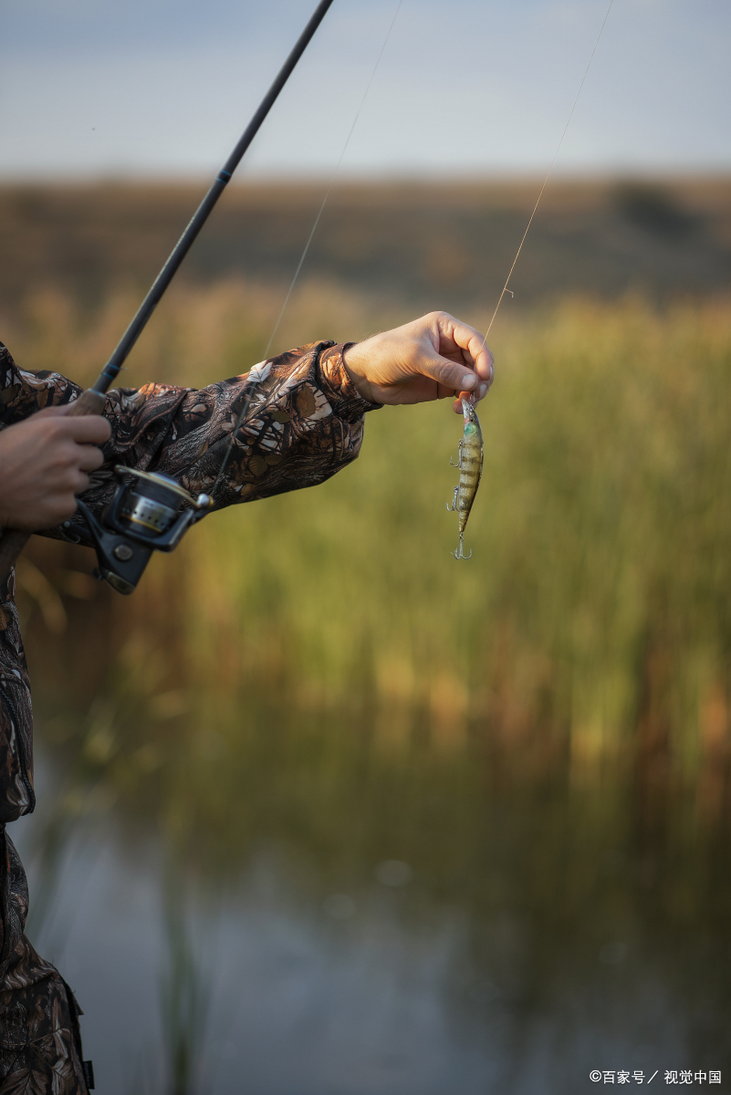 润克路亚渔具用品,公牛路亚户外渔具用品