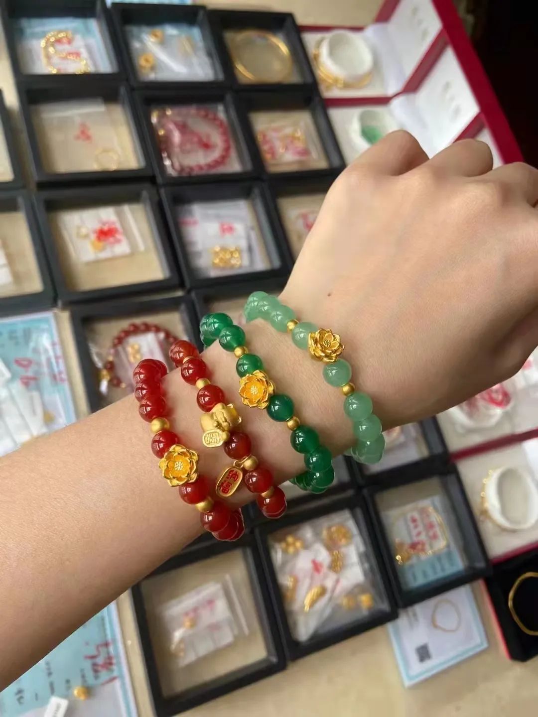 自己到水贝买金豆便宜点吗,深圳涌入年轻人