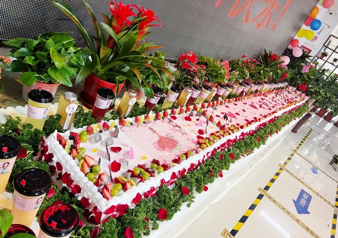 你的出现惊艳了时光温柔了岁月,一个惊艳了时光一个温柔了岁月